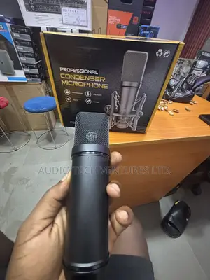 Professional Condenser Studio