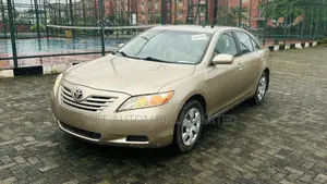 Toyota Camry 2.4 LE 2008 Gold