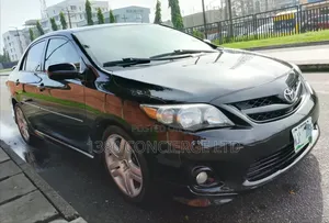 Toyota Corolla 2011 Black