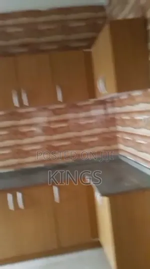 5bdrm Duplex in Kings Park Estate, Kaura for rent