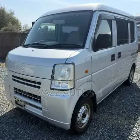 New Suzuki Every 2011 Silver