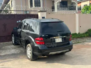 Mercedes-Benz M Class 2006 Blue