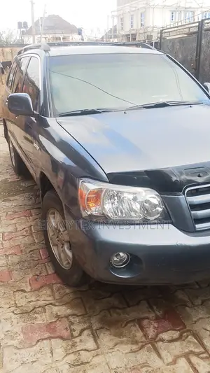 Toyota Highlander 2004 Blue