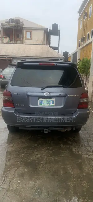 Toyota Highlander 2004 Blue
