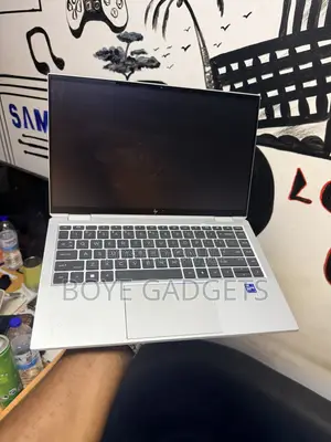 Laptop HP EliteBook 1040 G8 32GB Intel Core i7 SSD 512GB