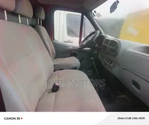 Ford Transit 2000 Red