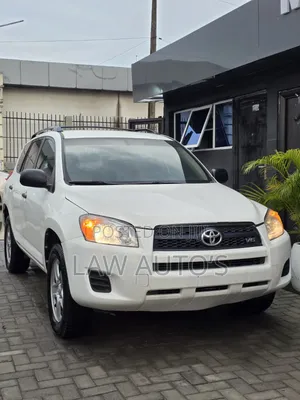 Toyota RAV4 2010 White