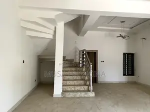 Furnished 5bdrm Townhouse/Terrace in Gardenia Court, Life Camp for sale