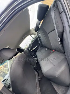 Toyota Corolla LE 4dr Sedan (1.8L 4cyl 4A) 2011 Gray