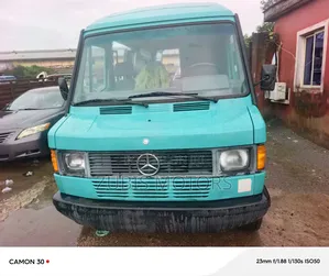 Mercedes-Benz T2 2002 Green
