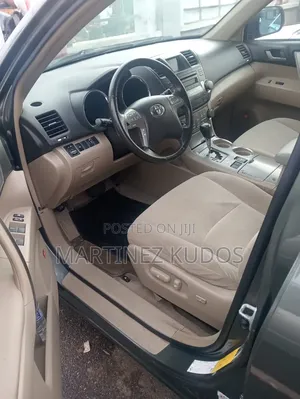 Toyota Highlander 2013 Gray