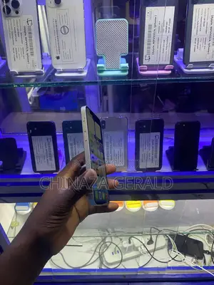 Apple iPhone 12 64 GB