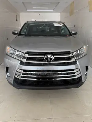 Toyota Highlander Limited 2019 Silver
