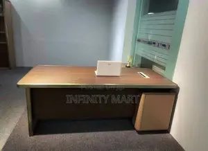 1.6 Meters Formal Office Desk.