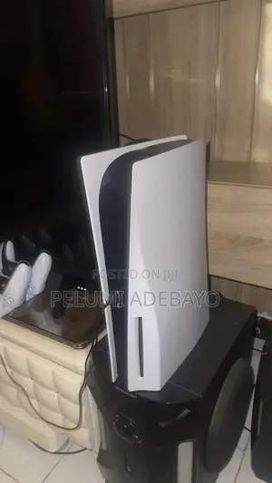 Play Station 5