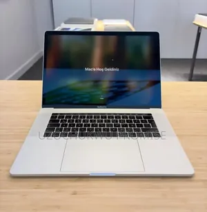 Laptop Apple MacBook Pro 2018 16GB Intel Core i7 SSD 512GB