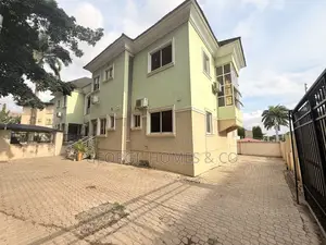4bdrm Duplex in Maitama for rent