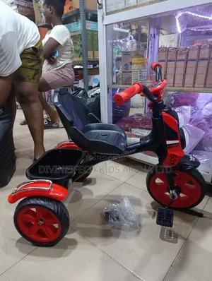 Kids Motorcycle Tricycle With Music Lights (Ages 1–4)