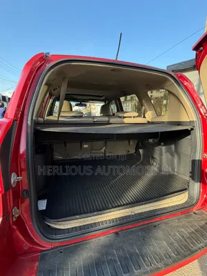 Toyota RAV4 2010 Red
