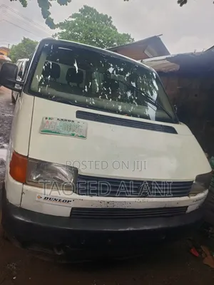 Volkswagen Transporter 2003 White