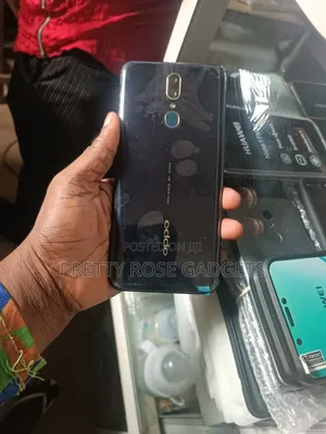 Oppo F11 128 GB Black