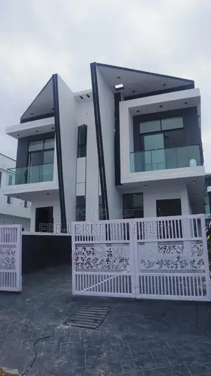 4bdrm Duplex in Lekki for sale