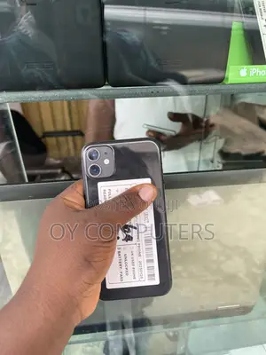 Apple iPhone 11 64 GB Black