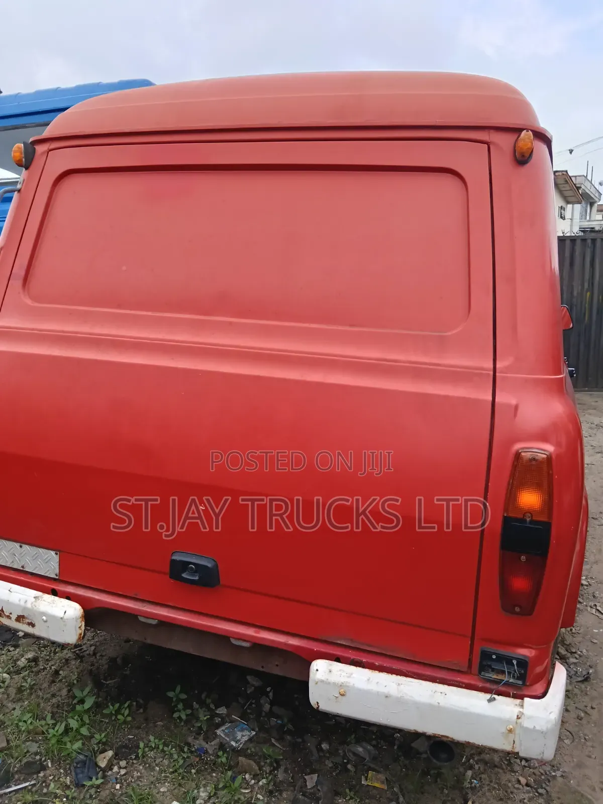 Ford Transit 1980 Red