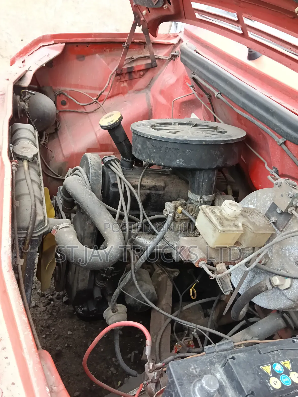 Ford Transit 1980 Red