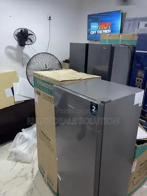 Hisense Rs189dr Refrigerator With Efficient Freezer Compartment