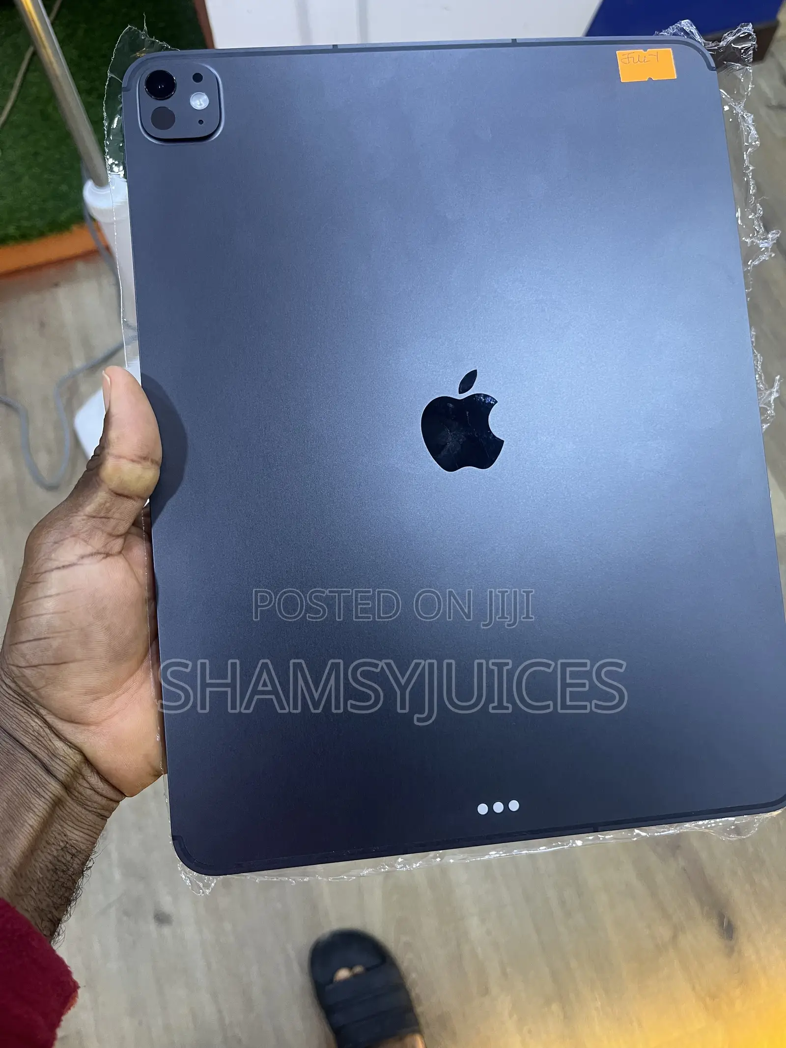 Apple iPad Pro 1 TB Gray