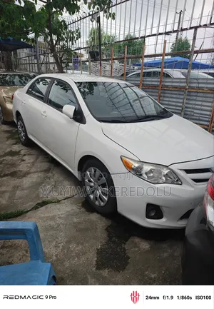 Toyota Corolla 2012 White