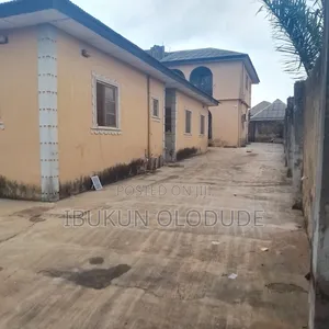 Furnished 4bdrm Block of Flats in Ultimate Estate, Ita Oluwo for sale