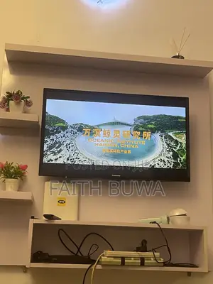 White Tv Console