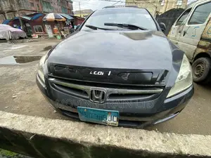 Honda Accord 2005 Gray