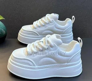 Thick Bottom Heightening White Shoes Tide Men Lightweight Bread Shoes
