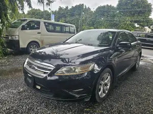 Ford Taurus 2011 Black