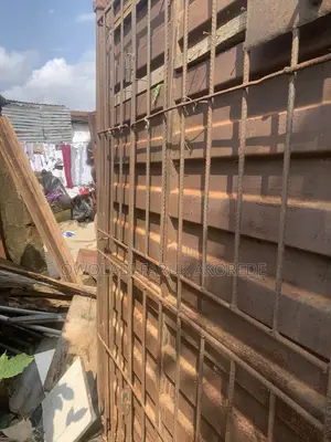 Shop Container