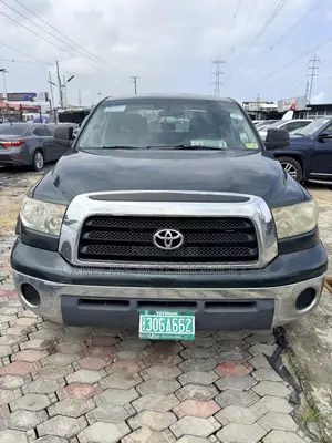Toyota Tundra Double Cab 4x4 SR5 5.7L Long Bed 2008 Gray
