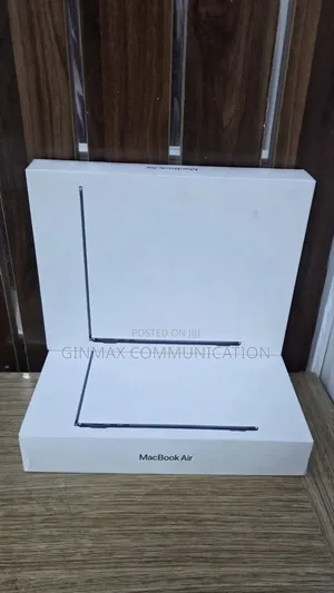 New Laptop Apple MacBook Air 2024 M3 16GB Apple M3 SSD 512GB