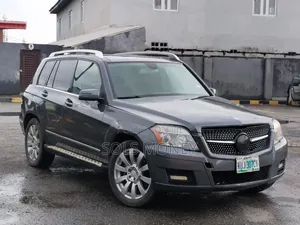 Mercedes-Benz GLK-Class 2010 Gray