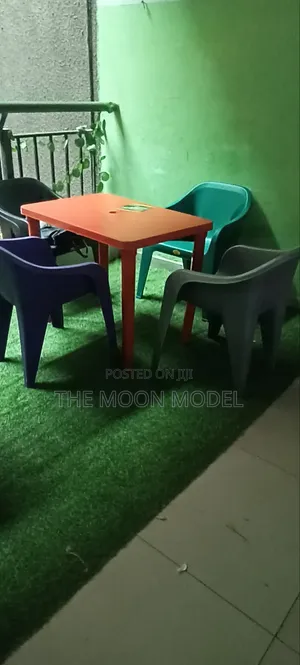 Quality Settings Plastic Chair