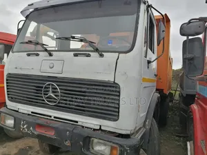 Mercedes Benz Tiper 1998 White