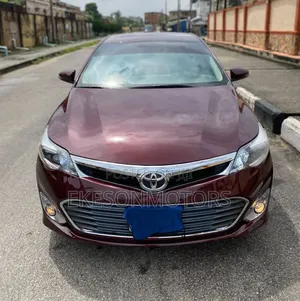 Toyota Avalon XLE 4dr Sedan (3.5L 6cyl 6A) 2014 Red