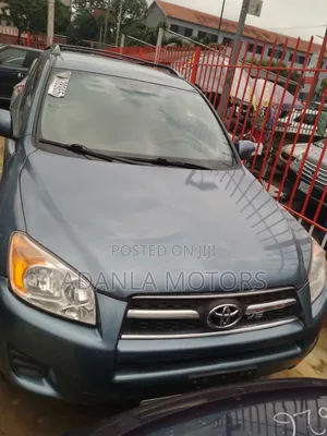 Toyota RAV4 2010 Blue