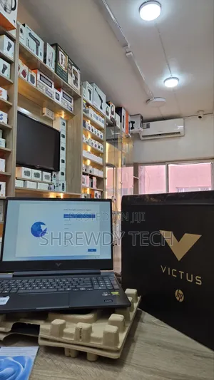 Laptop HP Victus 15 16GB AMD Ryzen 7 SSD 512GB
