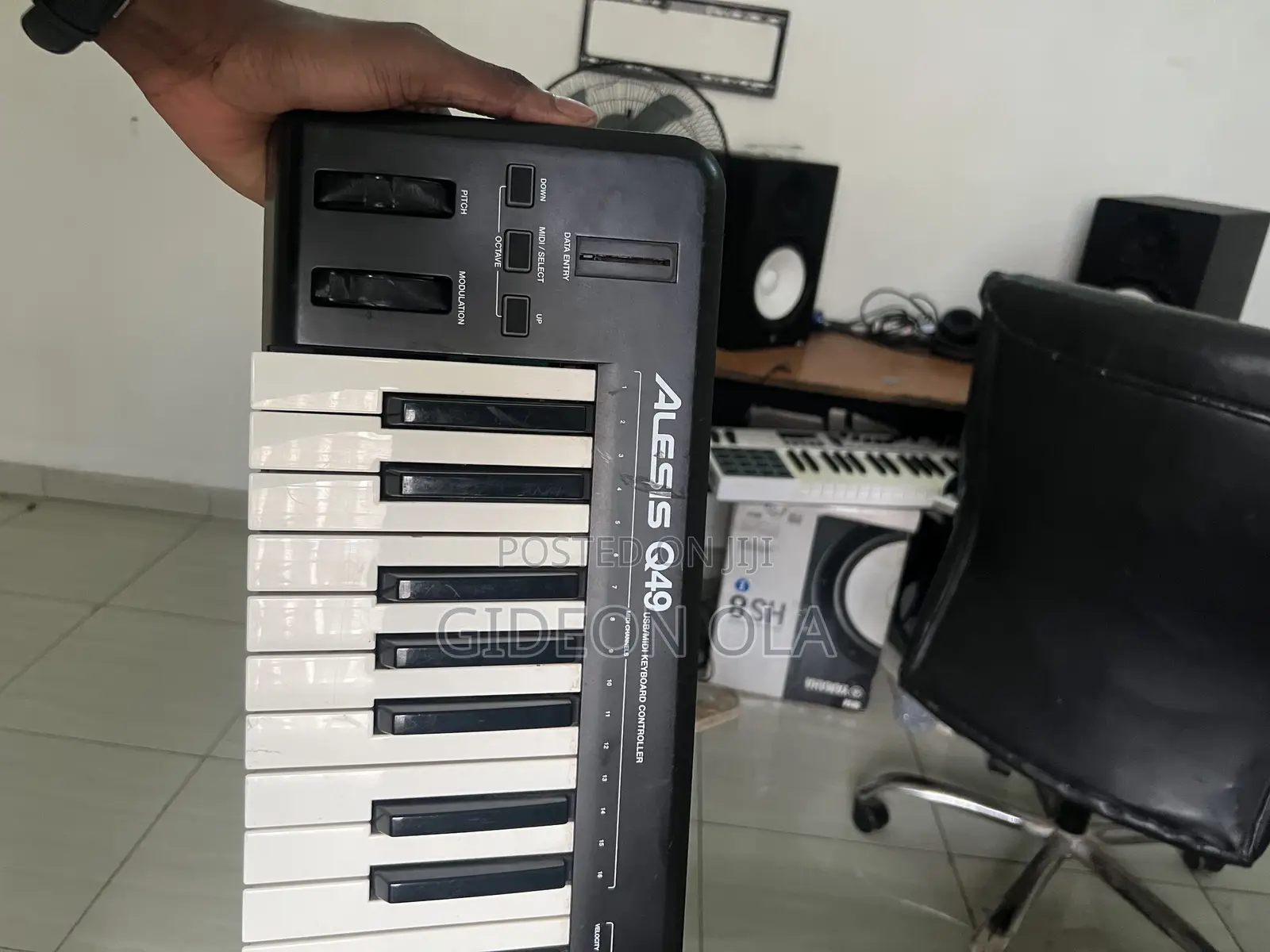 Alesis Q49 Midi Keyboard Controller