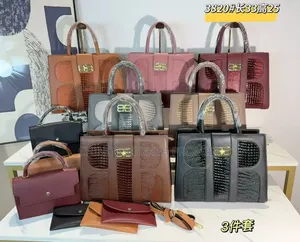 Lady's Hand Bag