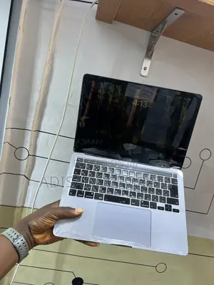 Laptop Apple MacBook Pro 2020 8GB Intel Core i5 SSD 512GB