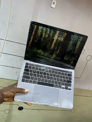 Laptop Apple MacBook Pro 2020 8GB Intel Core i5 SSD 256GB